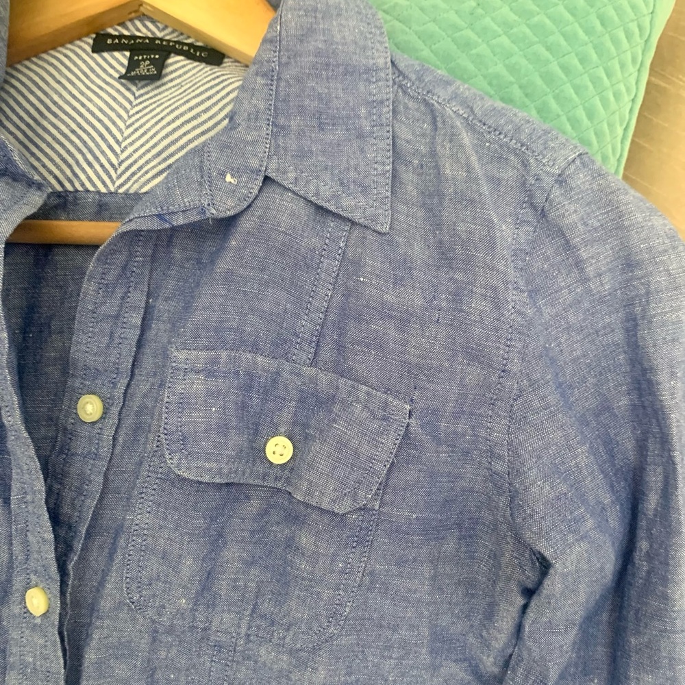 Banana Republic Blue Linen Chambray Shirt - Picture 3 of 7